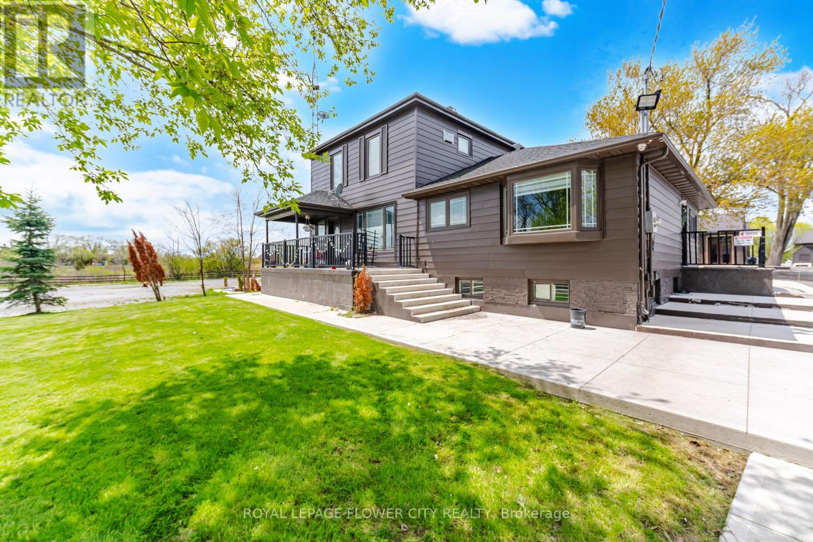 2483 BURNHAMTHORPE ROAD - 11