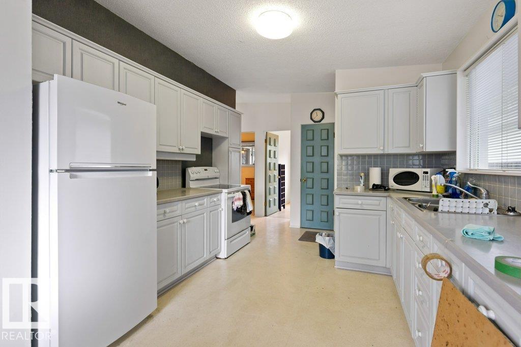 11408 53 AV NW - 22