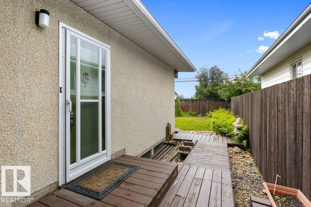 11408 53 AV NW - 29