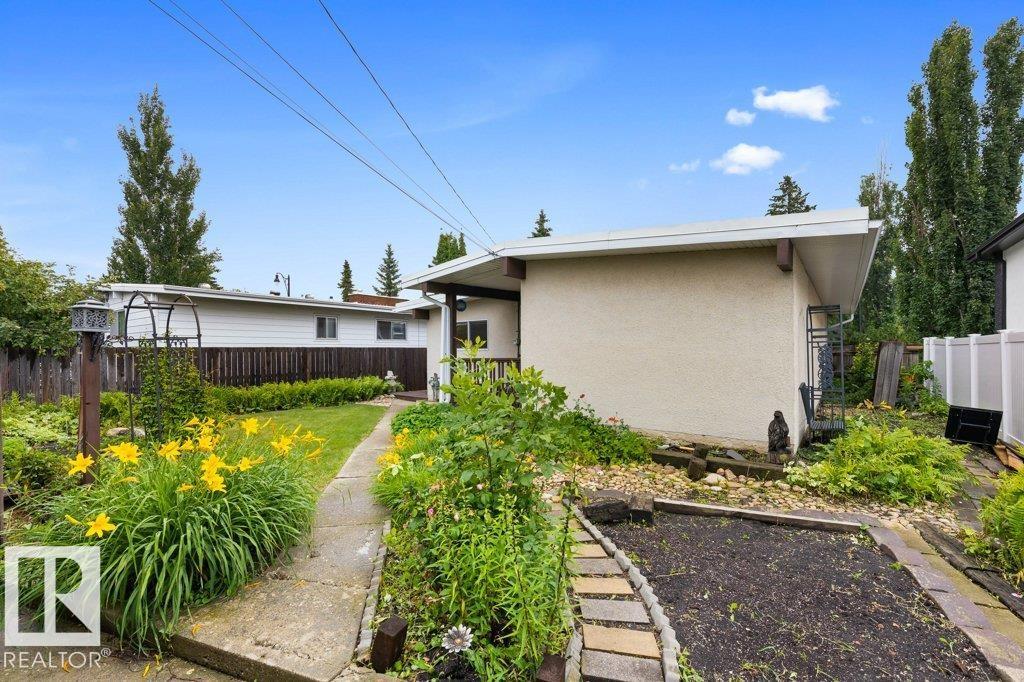 11408 53 AV NW - 36