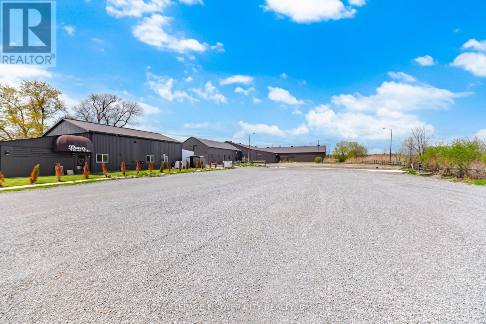 2483 BURNHAMTHORPE ROAD - 19