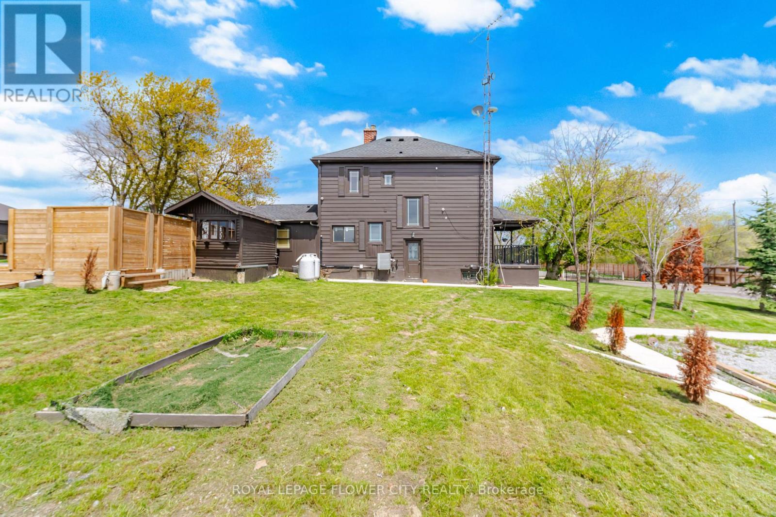 2483 BURNHAMTHORPE ROAD - 15