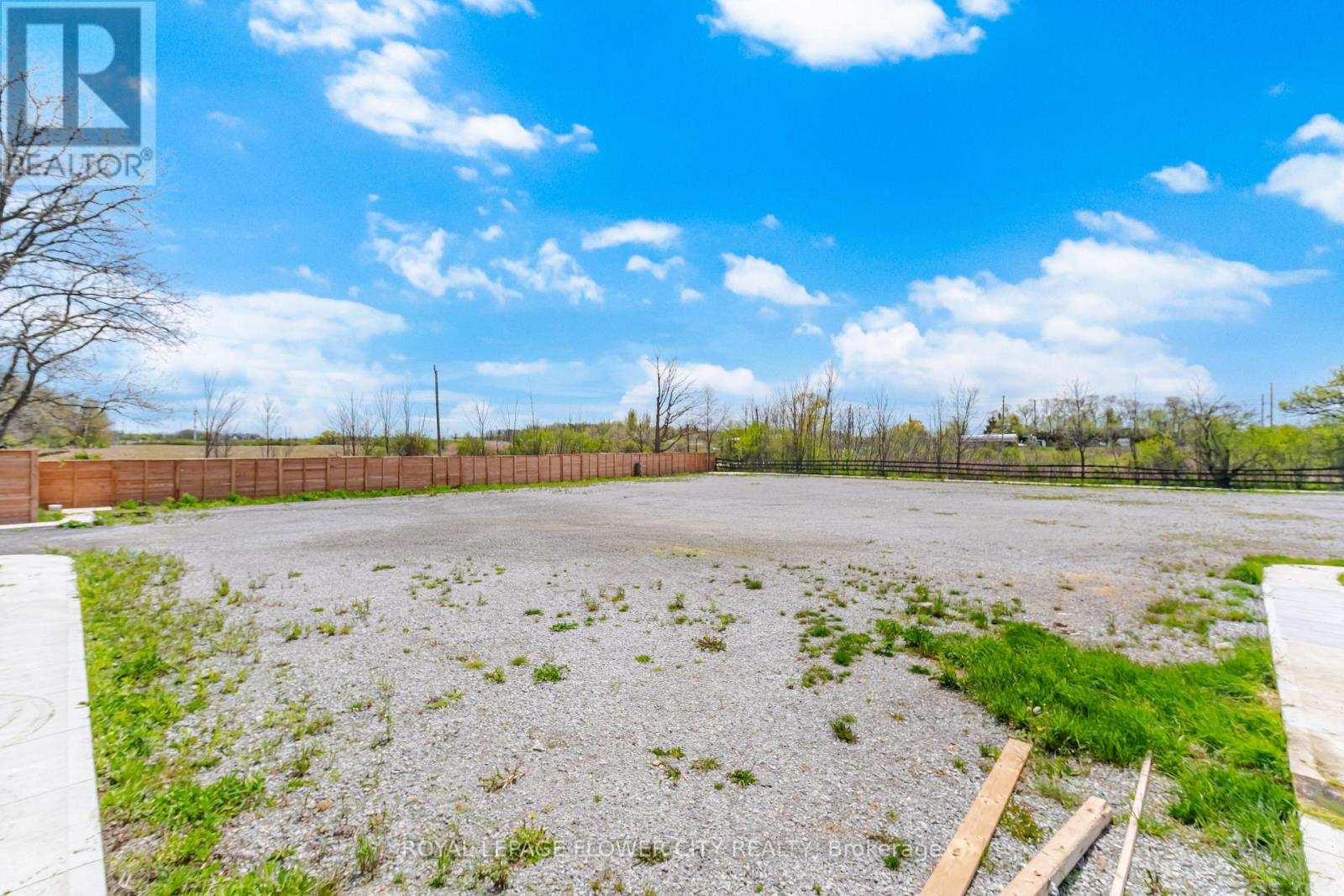 2483 BURNHAMTHORPE ROAD - 13