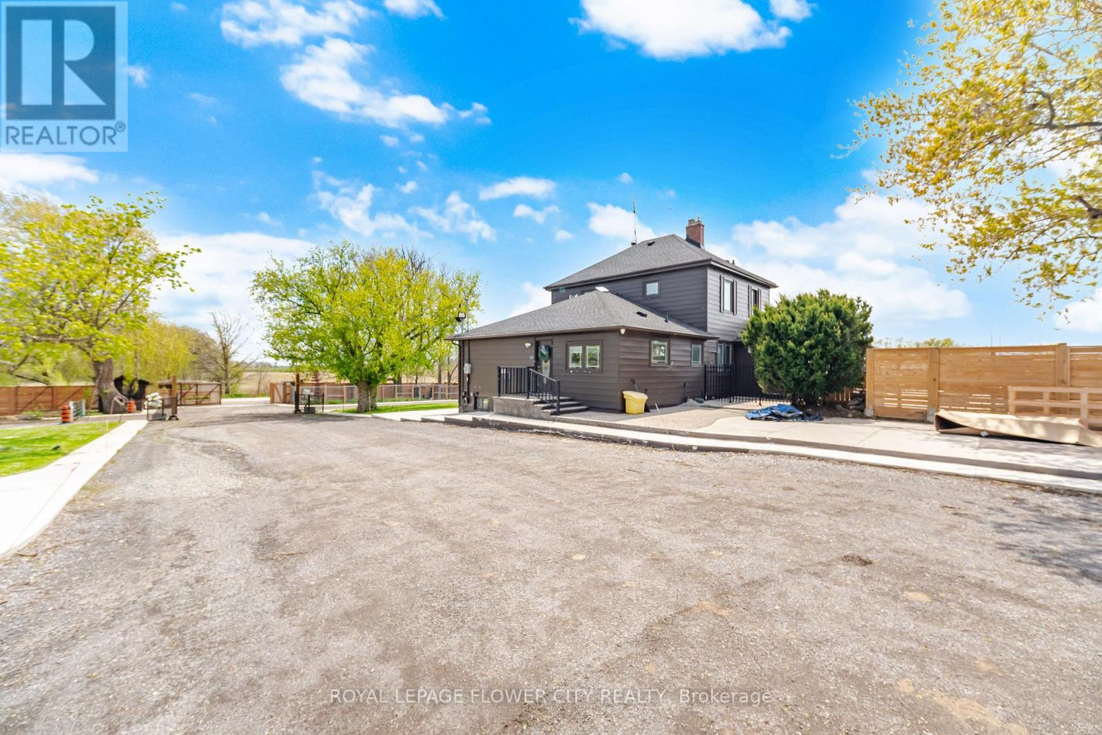 2483 BURNHAMTHORPE ROAD - 10
