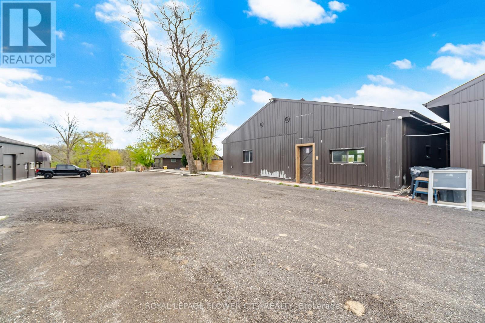 2483 BURNHAMTHORPE ROAD - 38