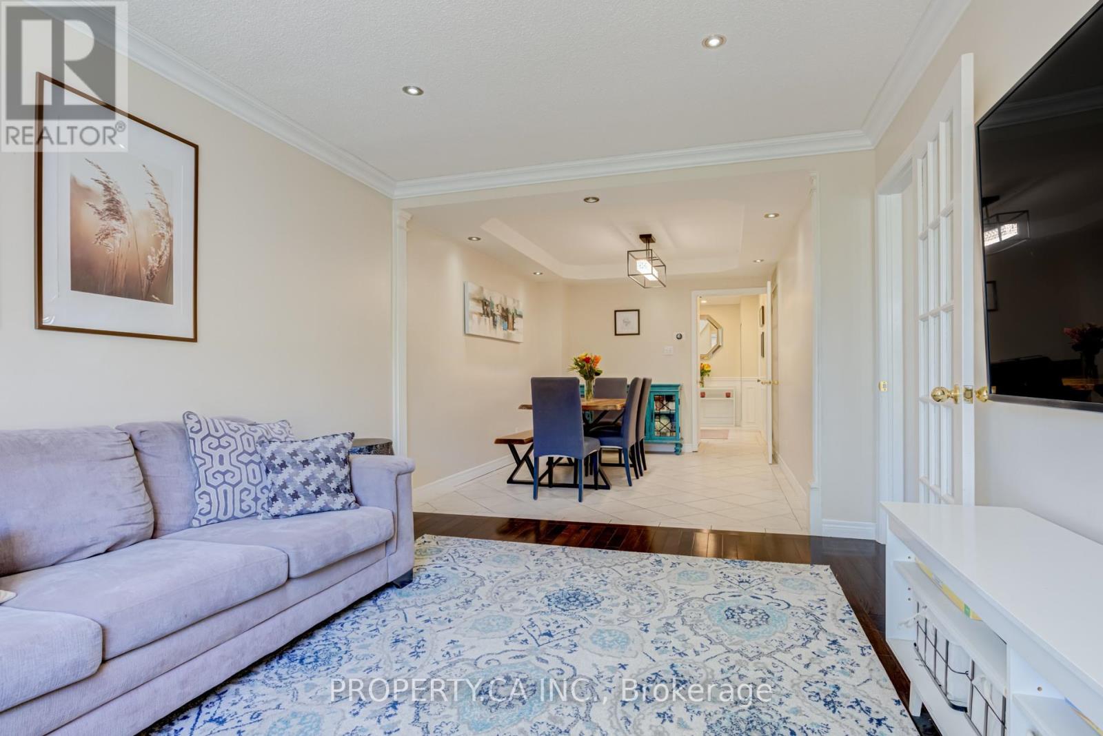 32 MCKINNON AVENUE - 14