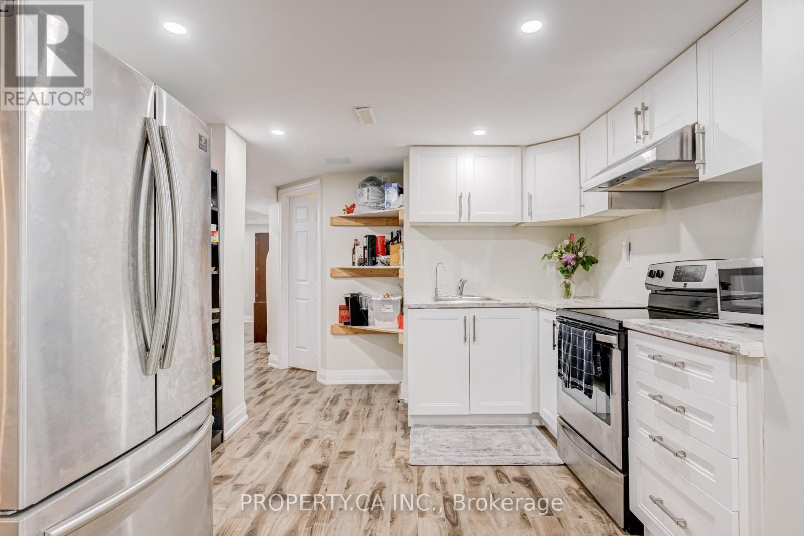 32 MCKINNON AVENUE - 40