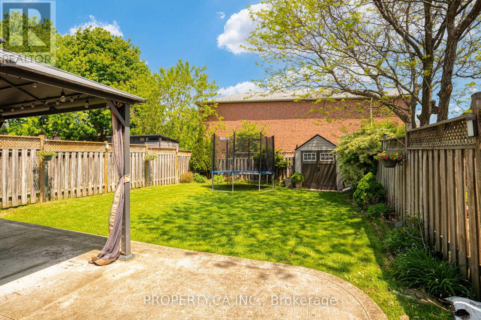 32 MCKINNON AVENUE - 48