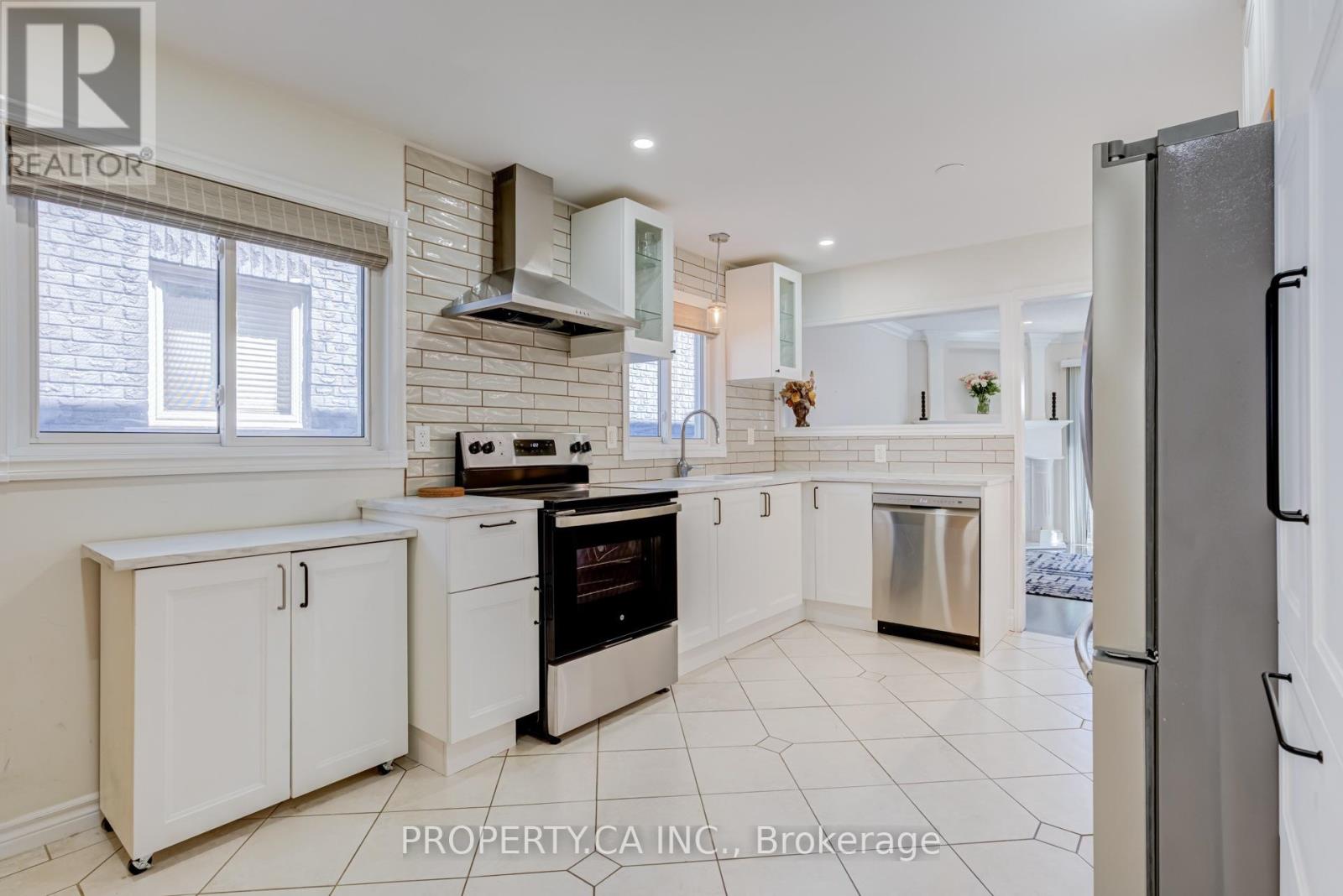 32 MCKINNON AVENUE - 5