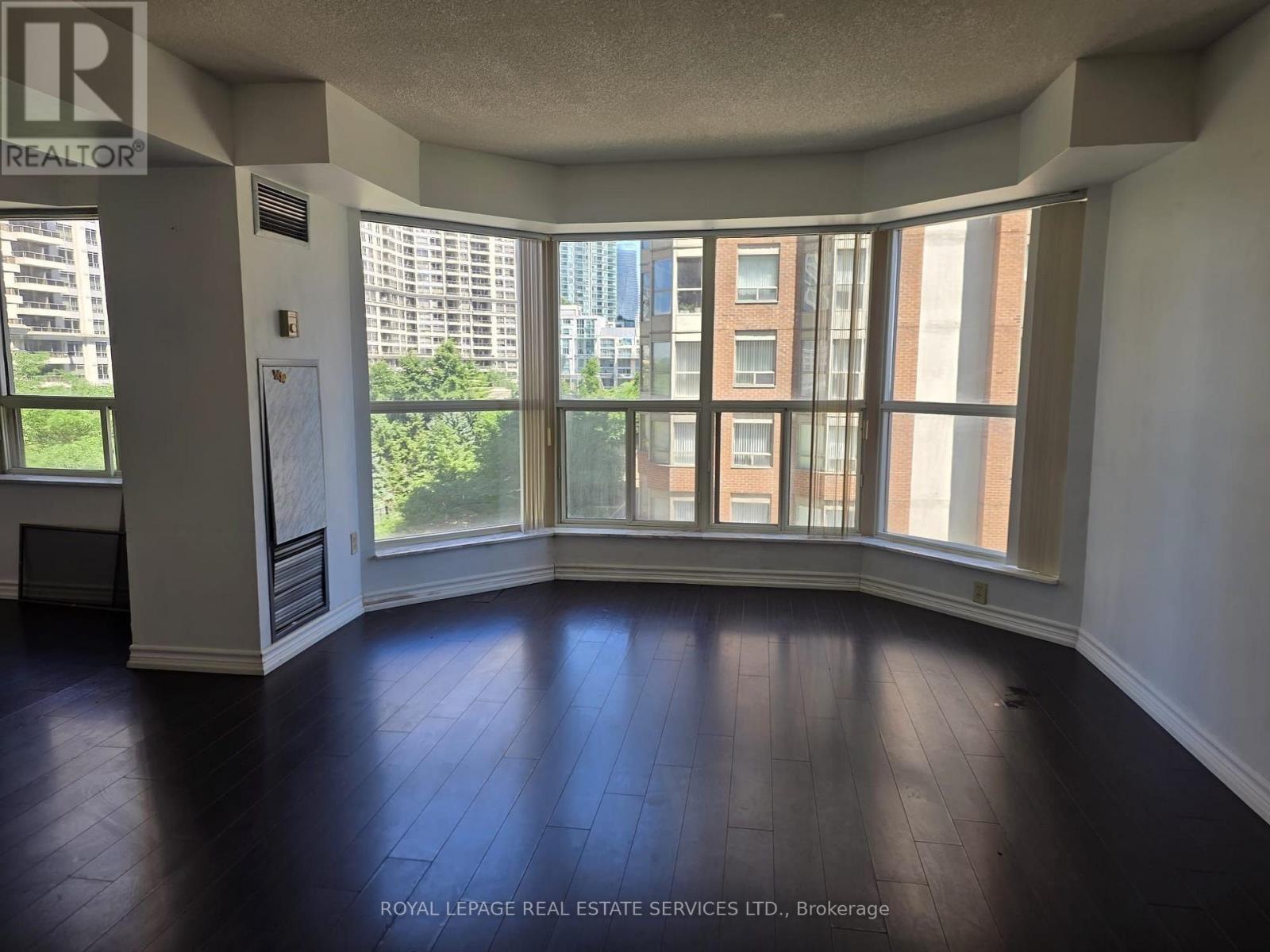 #708 335 WEBB DRIVE - 7