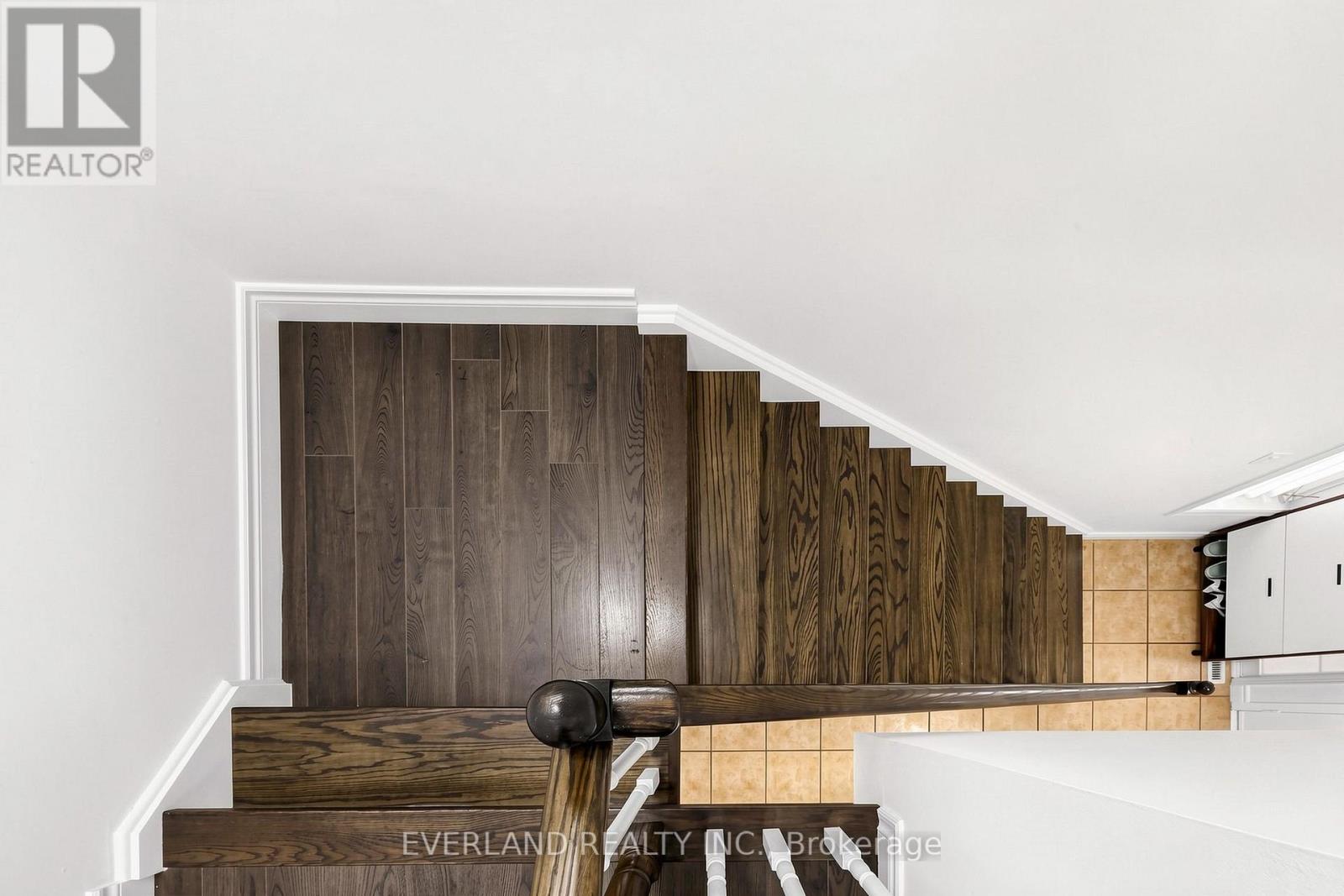 5588 HIGHBANK ROAD - 9