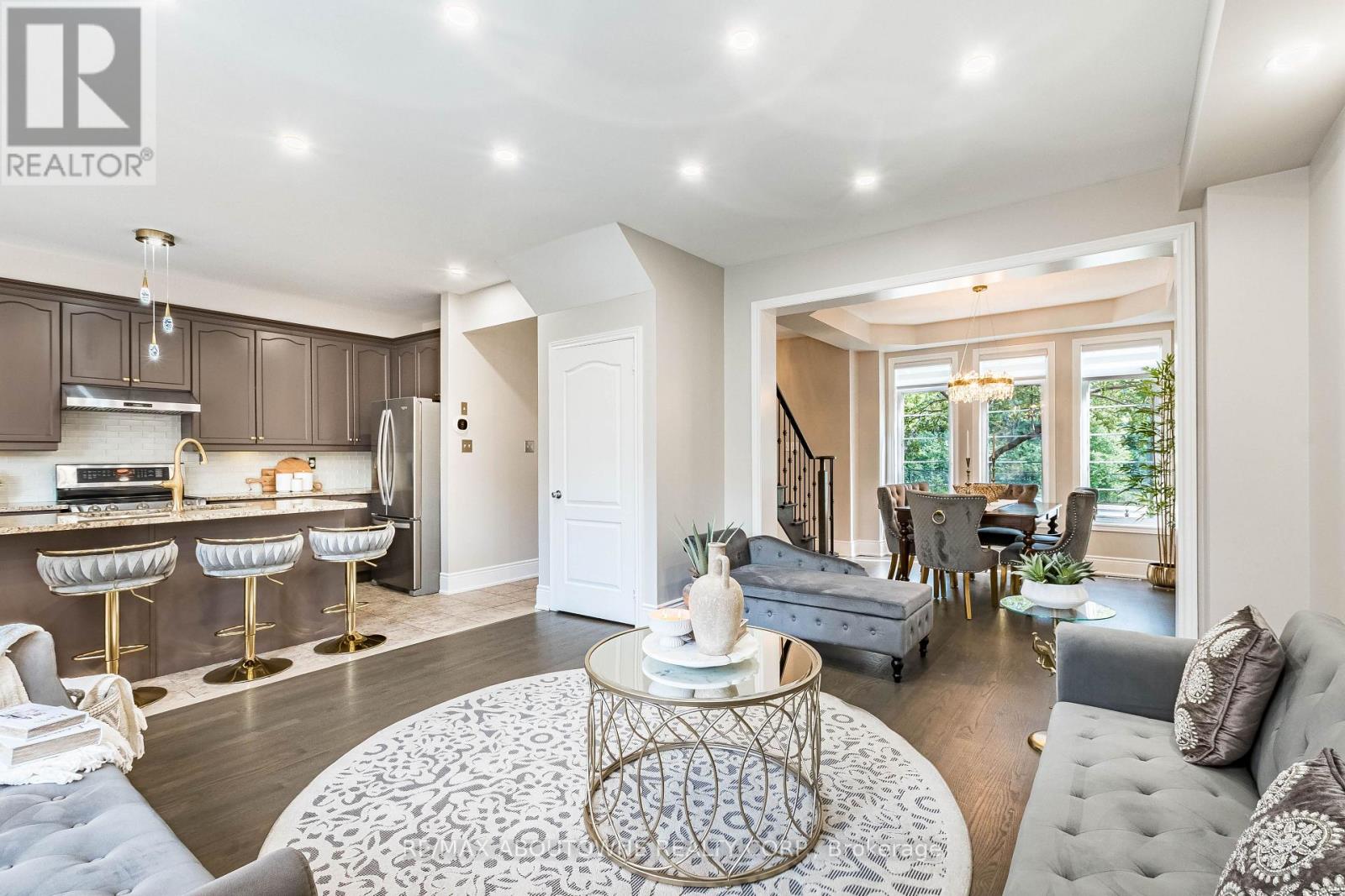 5550 TENTH LINE W - Image 13