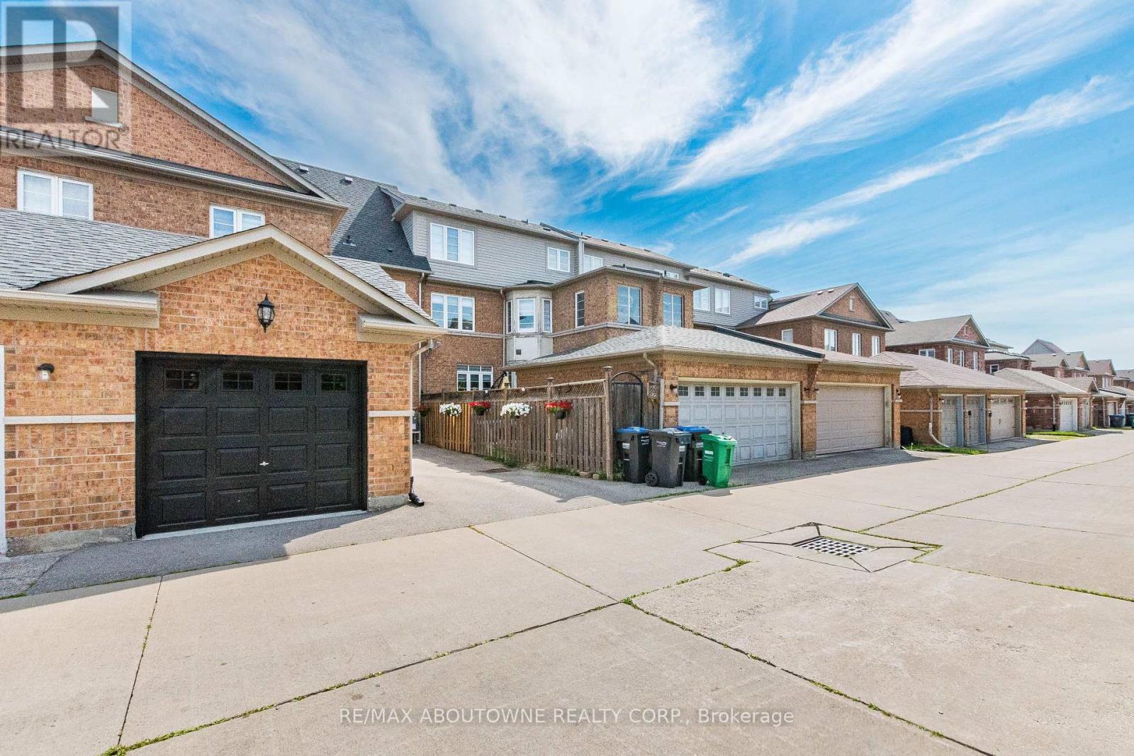 5550 TENTH LINE W - Image 48