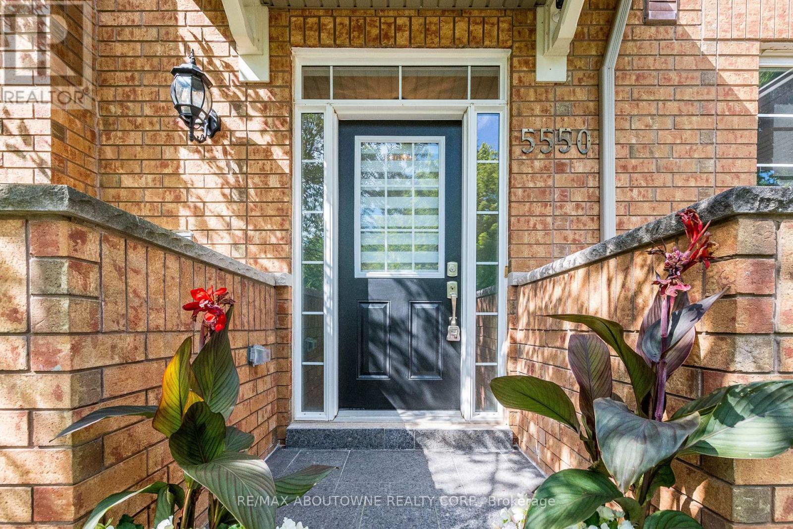 5550 TENTH LINE W - Image 6