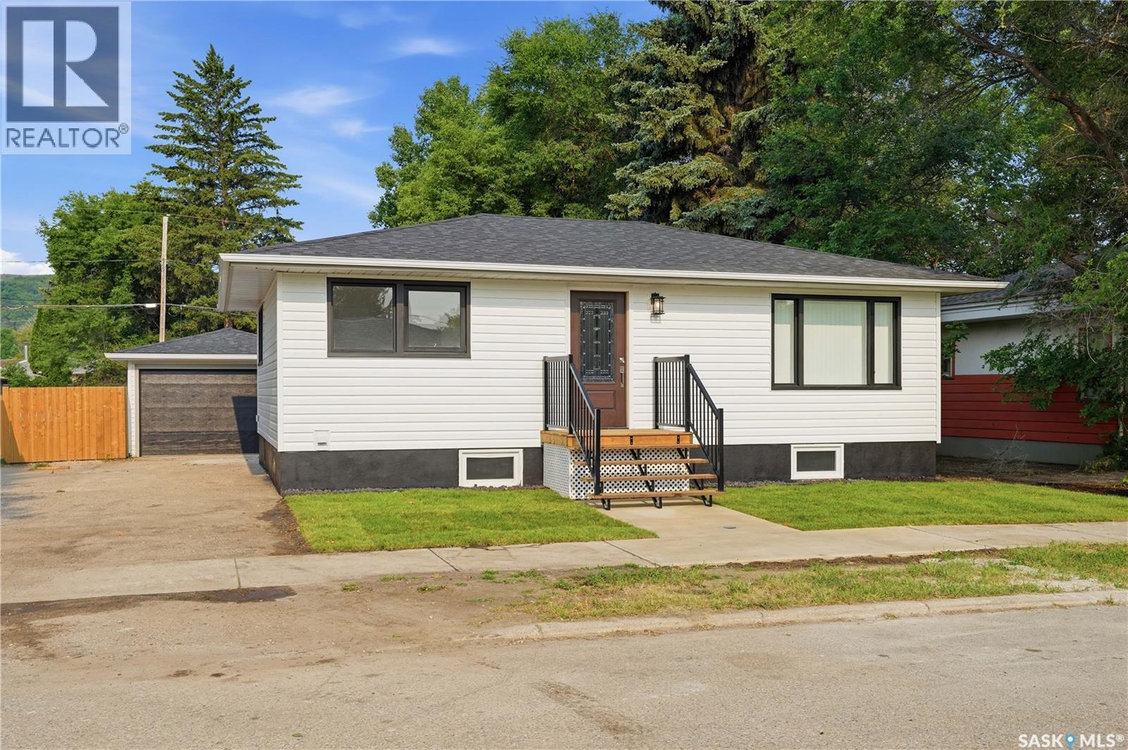 434 Company AVENUE S - 1