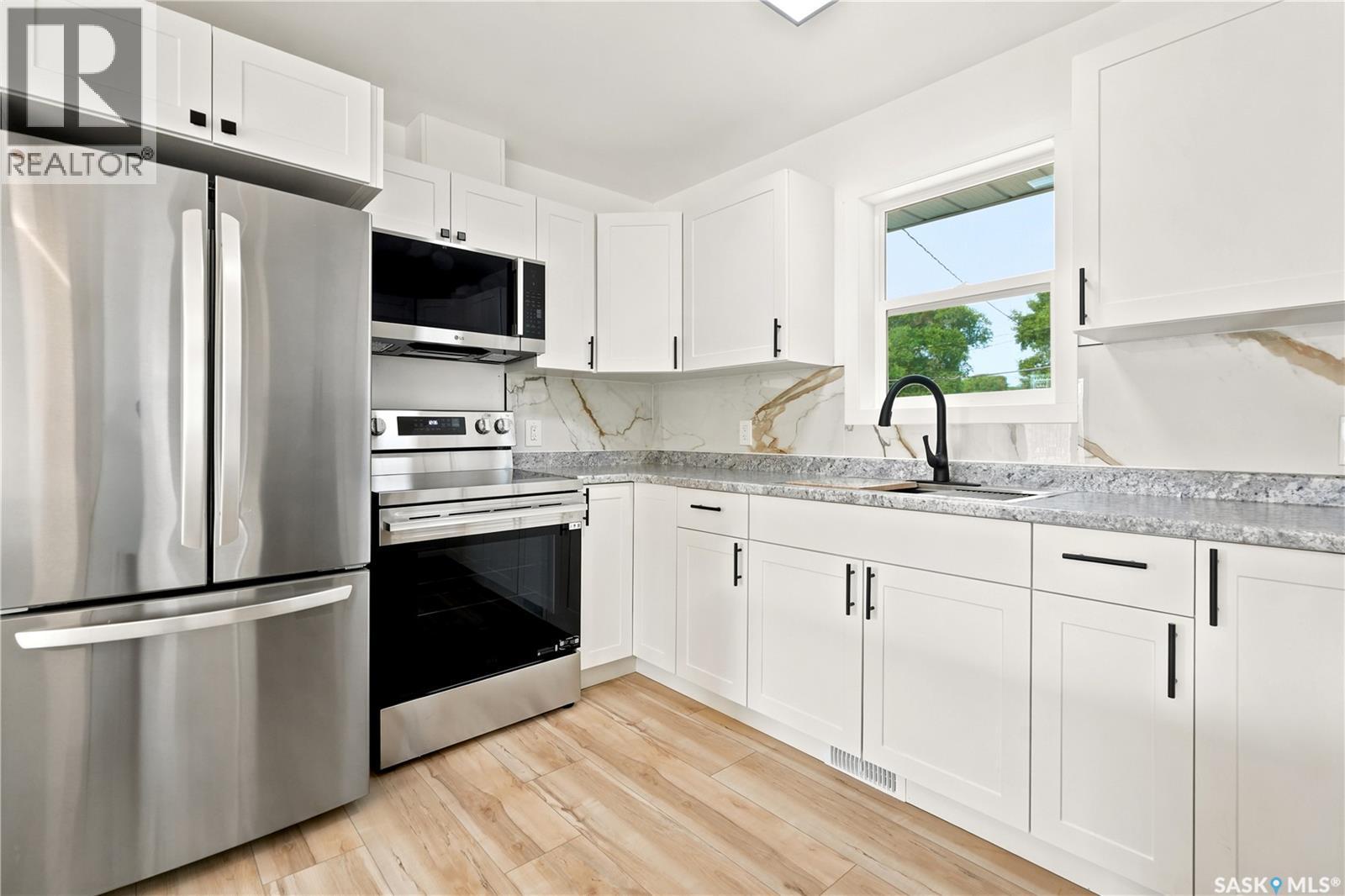 434 Company AVENUE S - 10