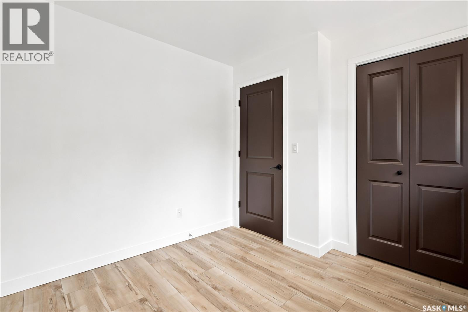434 Company AVENUE S - 13
