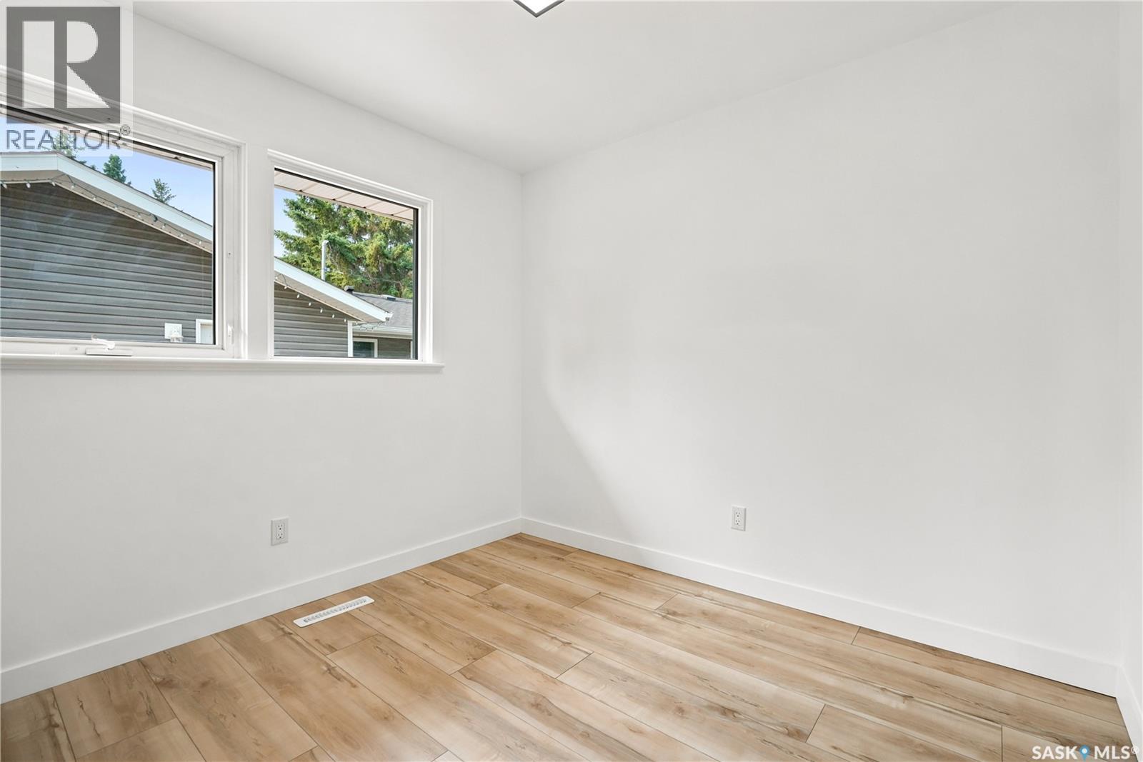 434 Company AVENUE S - Image 14