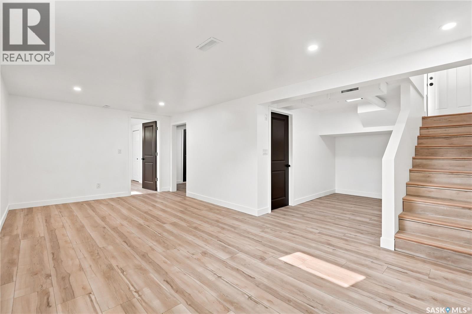434 Company AVENUE S - Image 19