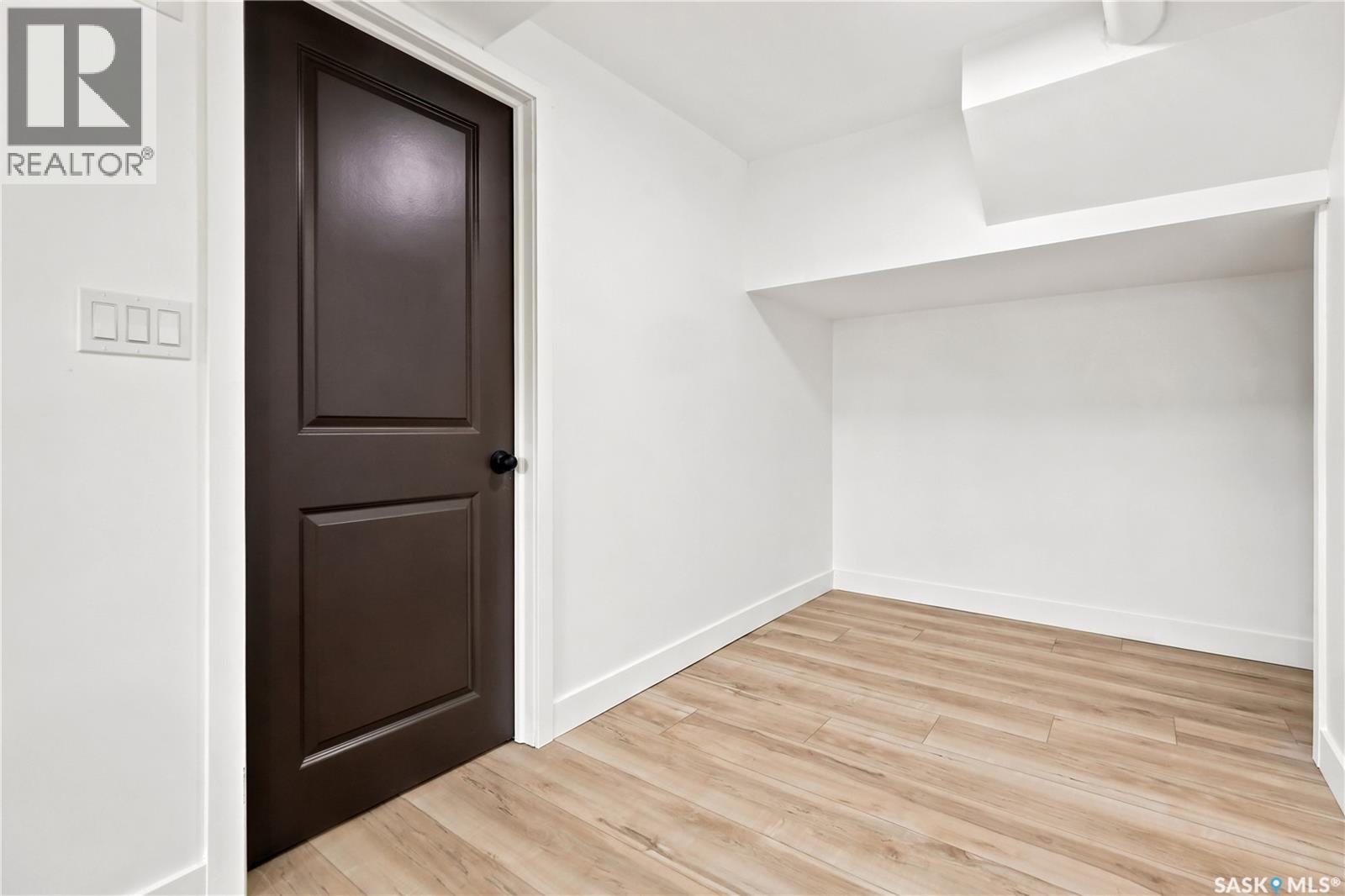 434 Company AVENUE S - Image 28