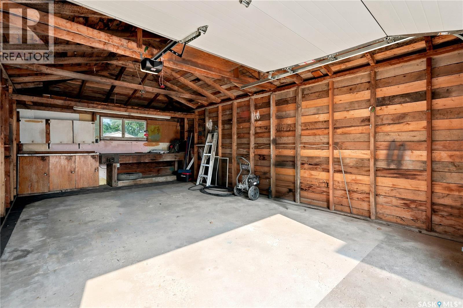 434 Company AVENUE S - 37