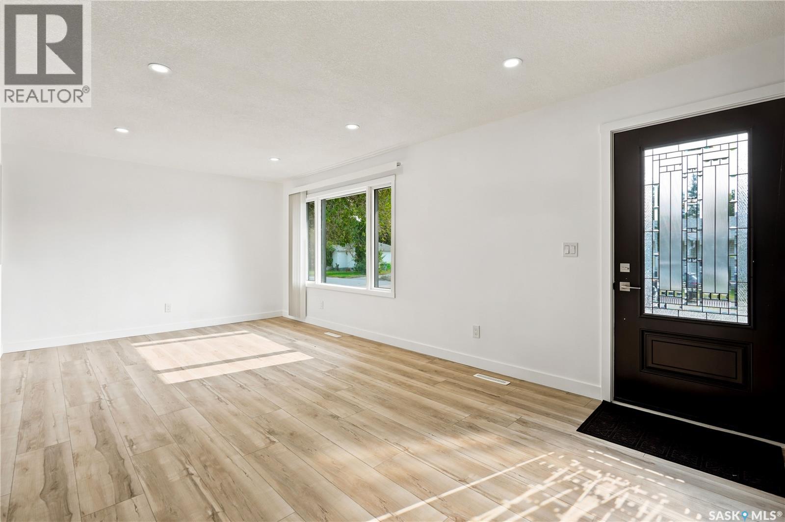 434 Company AVENUE S - 4
