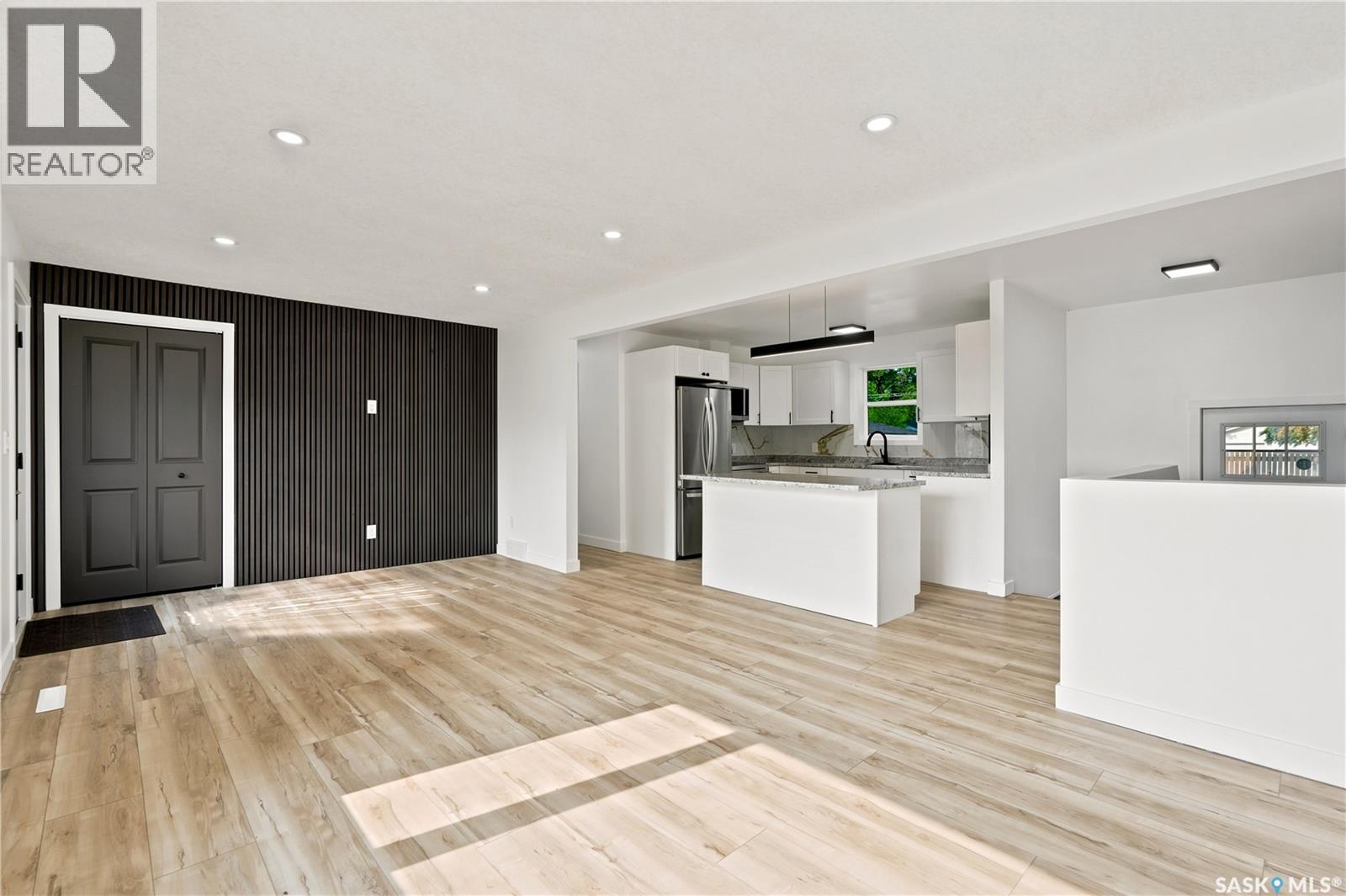 434 Company AVENUE S - Image 6