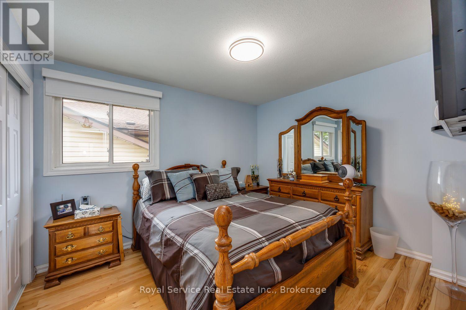 900 STEWART DRIVE - 5
