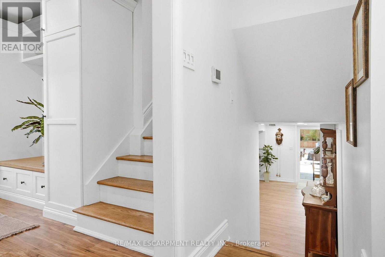 2 JAMESON DRIVE - 16