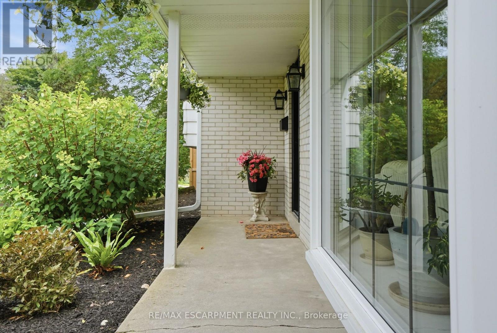 2 JAMESON DRIVE - 3