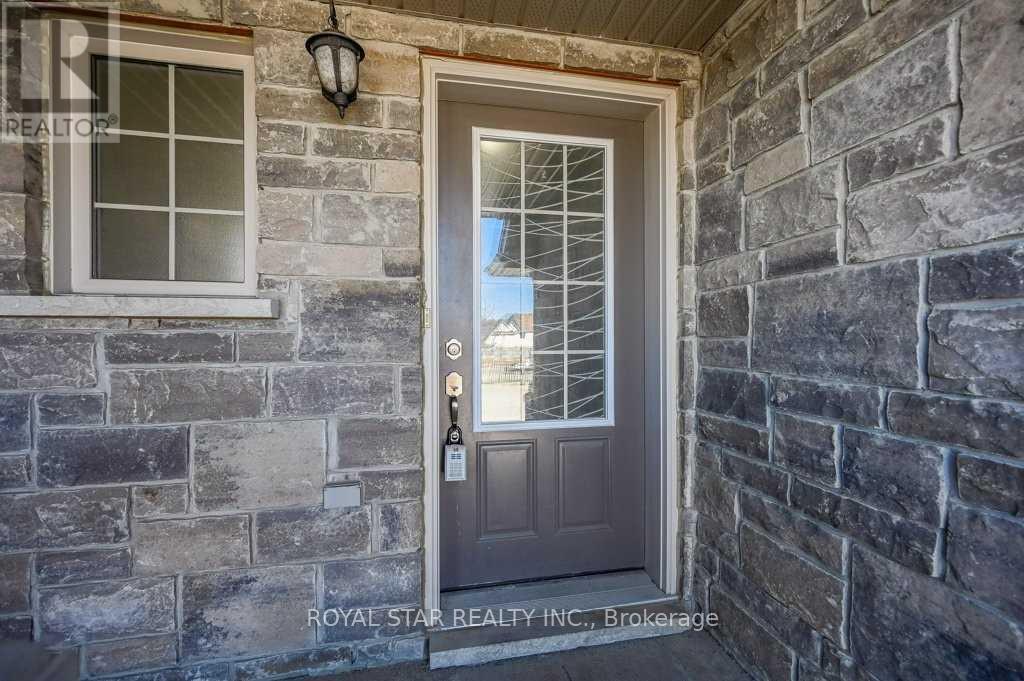 B8 - 7 UPPER MERCER STREET — photo 3