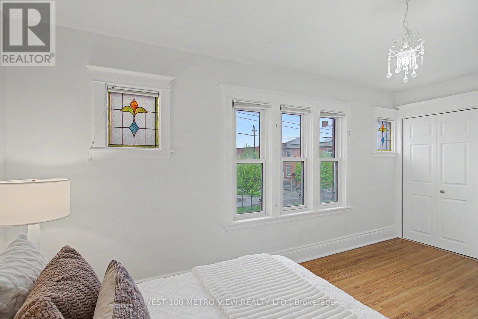 21 SPRINGER AVENUE - 20