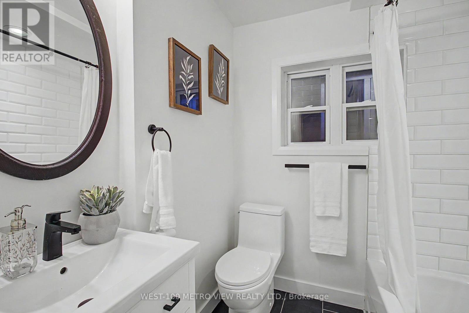 21 SPRINGER AVENUE - 24