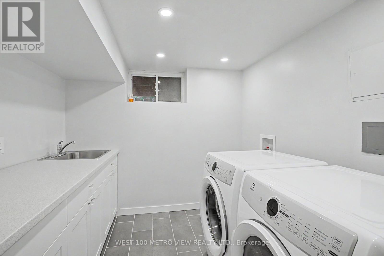 21 SPRINGER AVENUE - 36
