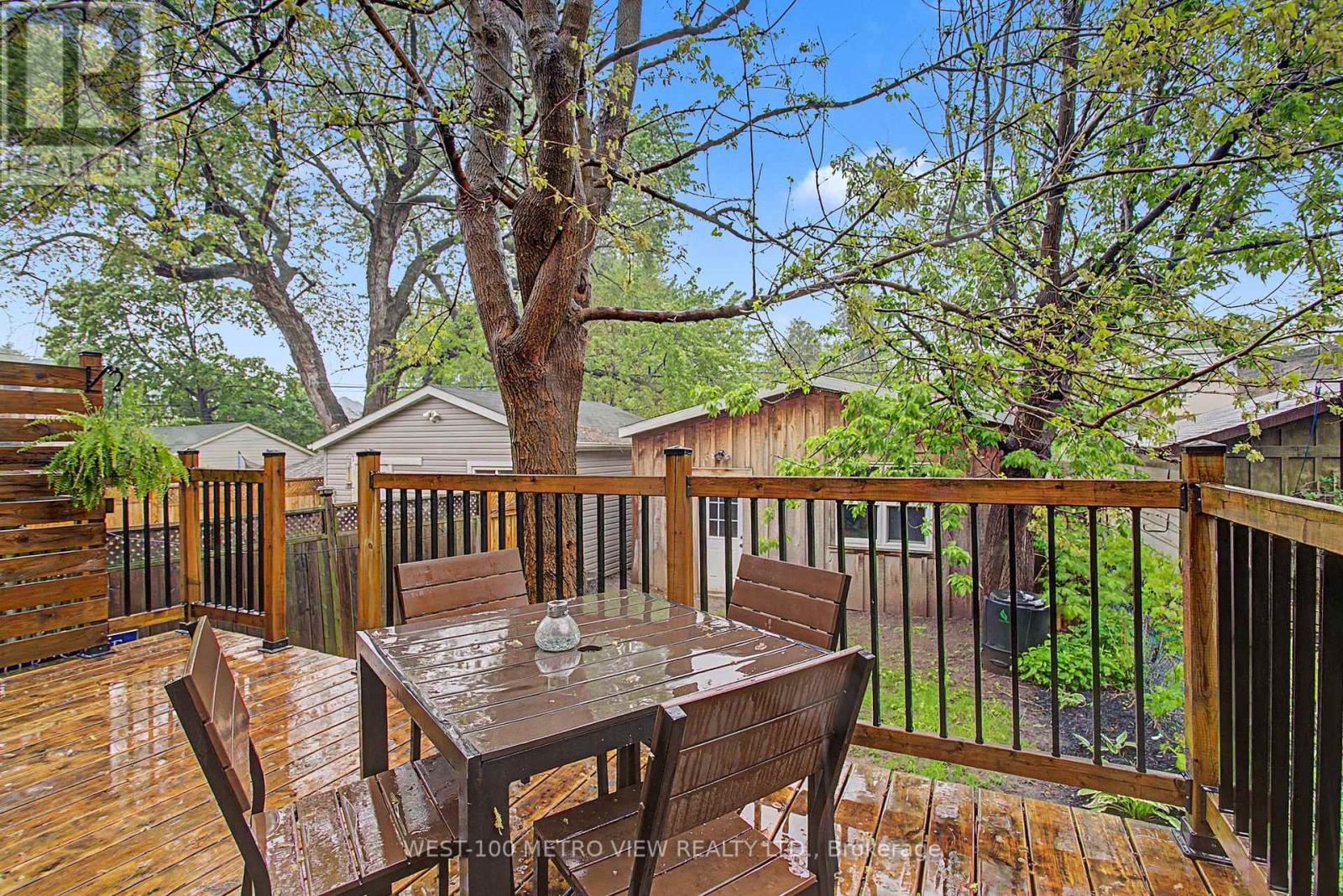 21 SPRINGER AVENUE - 38