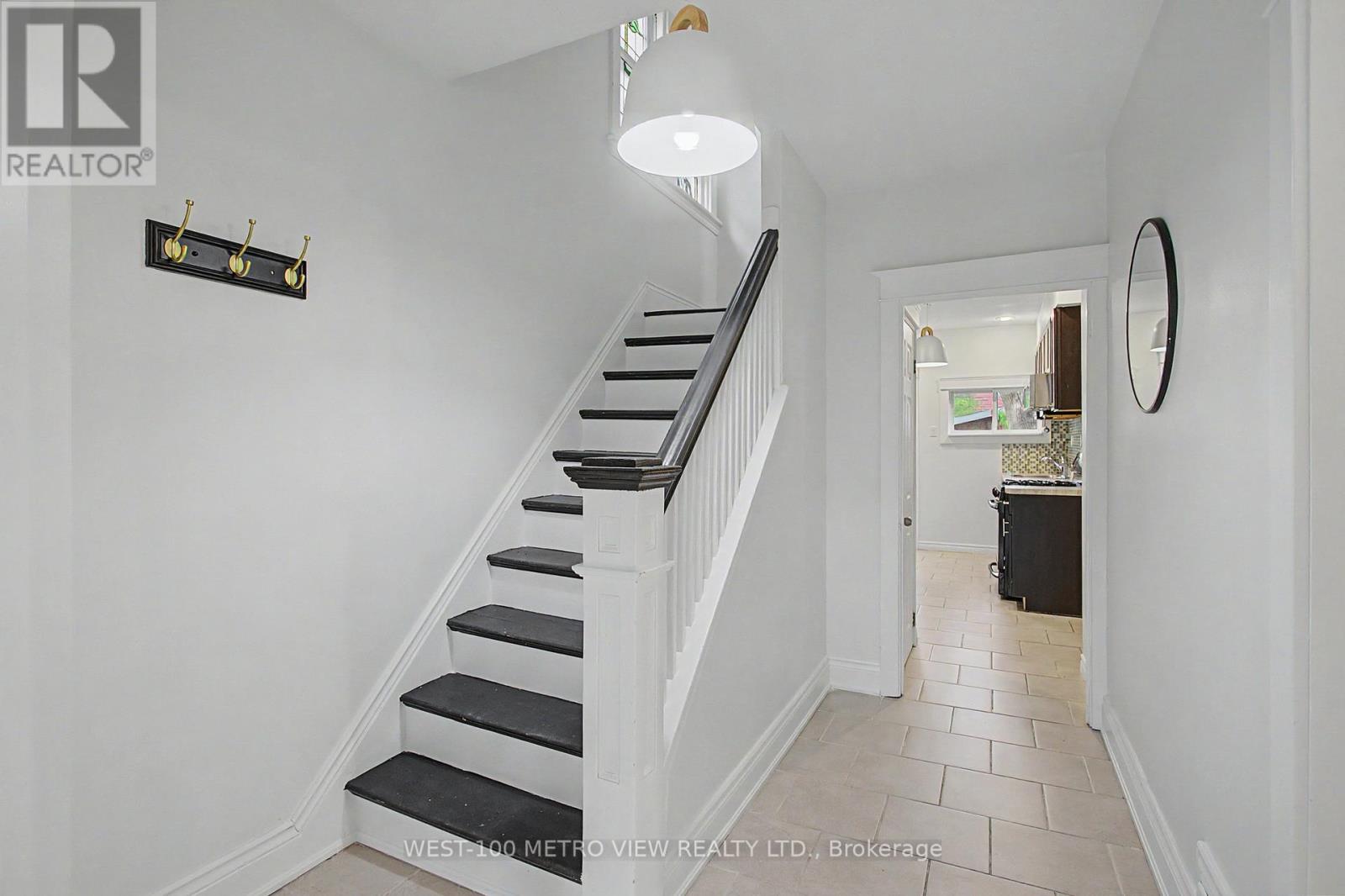 21 SPRINGER AVENUE - 8