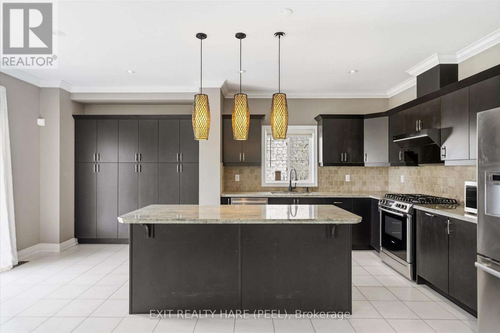 174 IRWIN AVENUE - 14