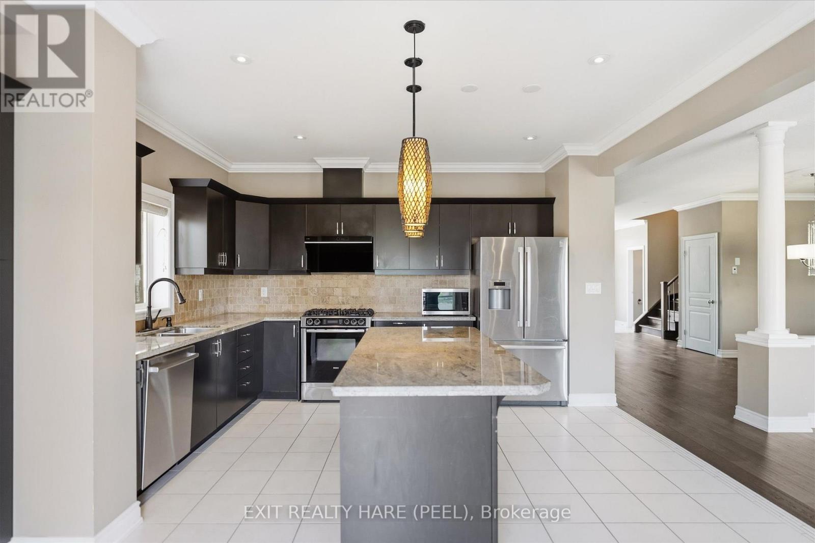 174 IRWIN AVENUE - 15