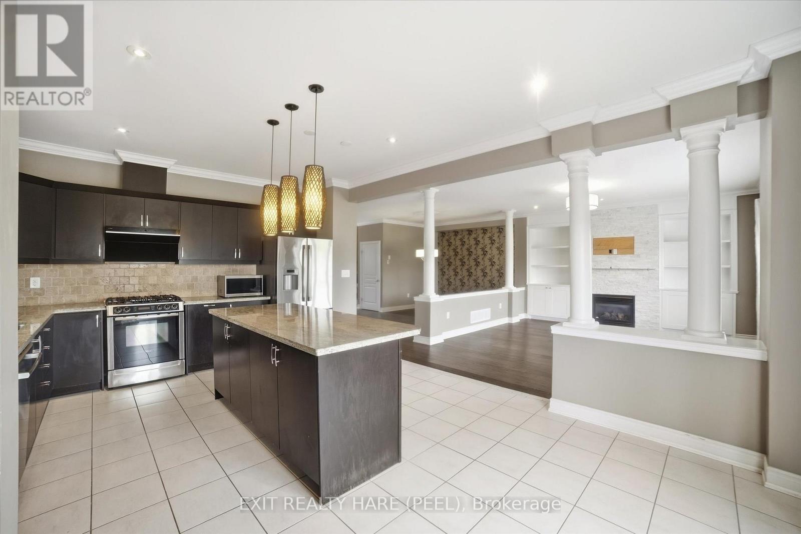 174 IRWIN AVENUE - 20