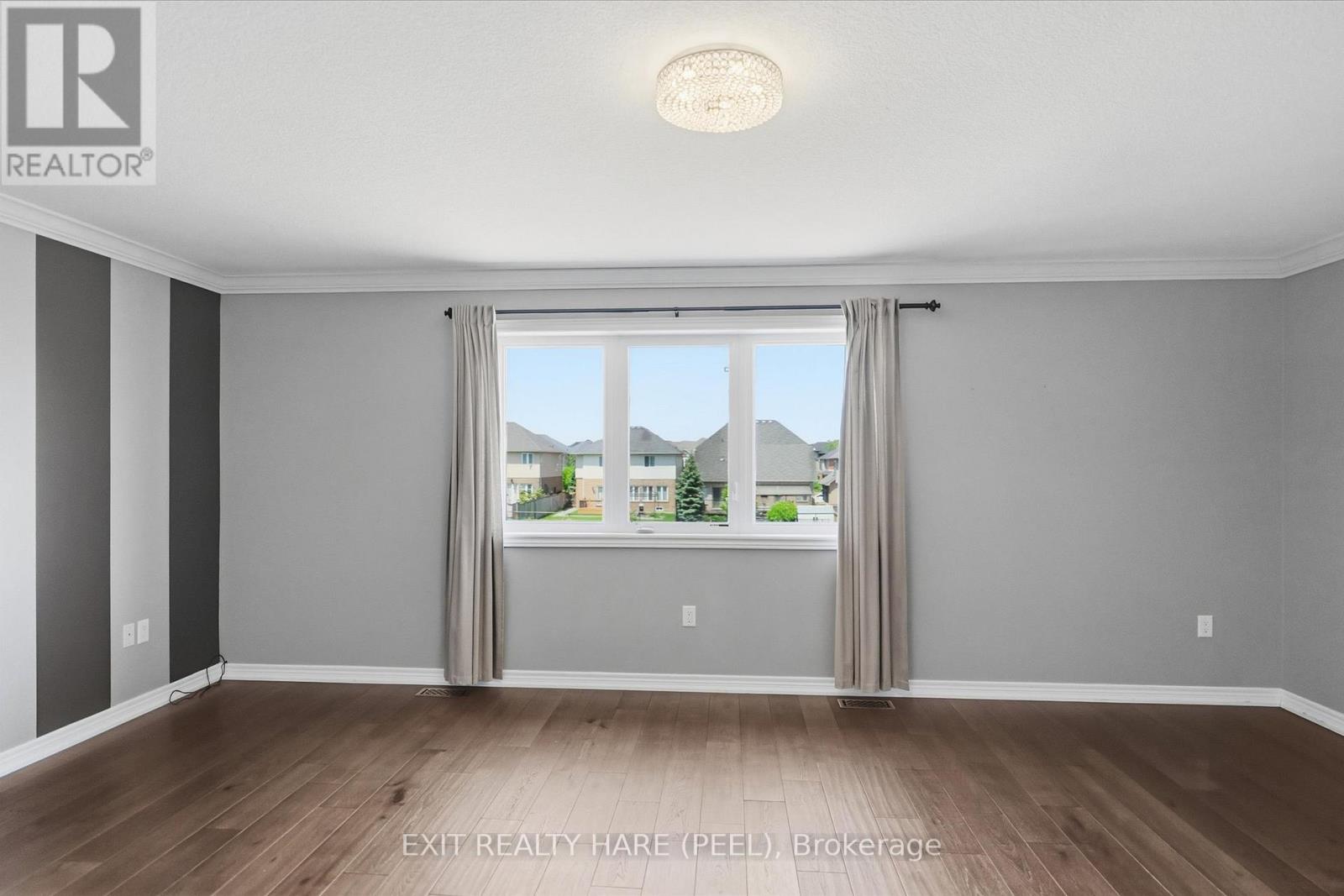 174 IRWIN AVENUE - 25