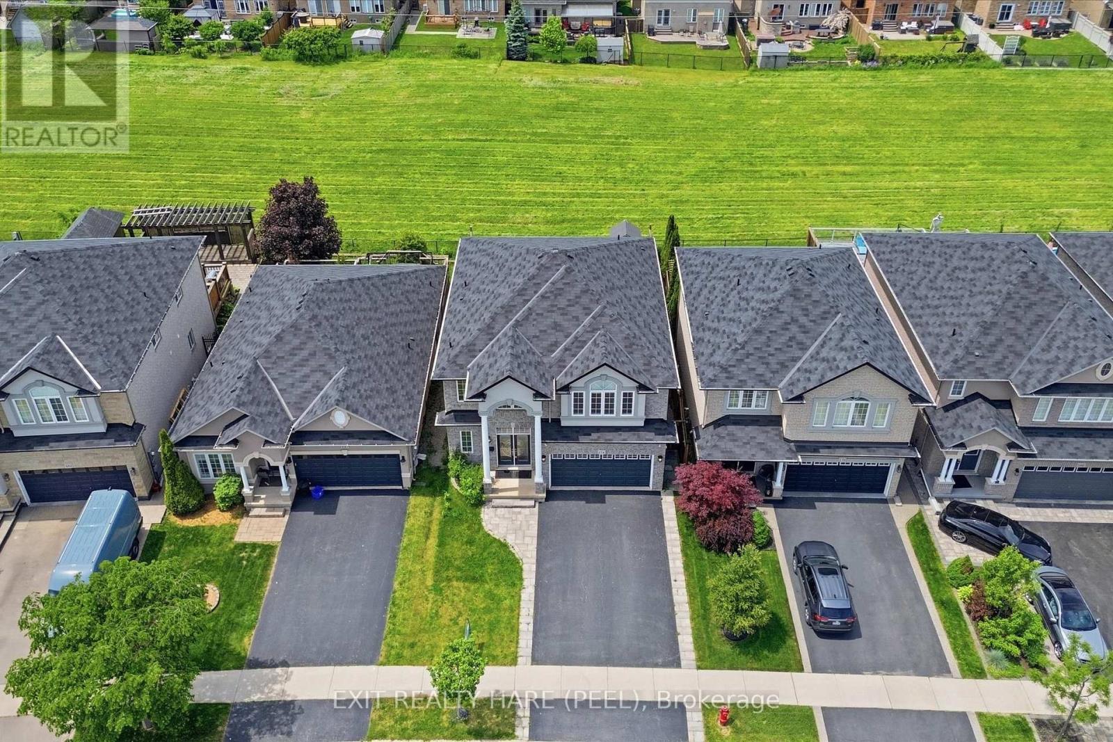 174 IRWIN AVENUE - 3