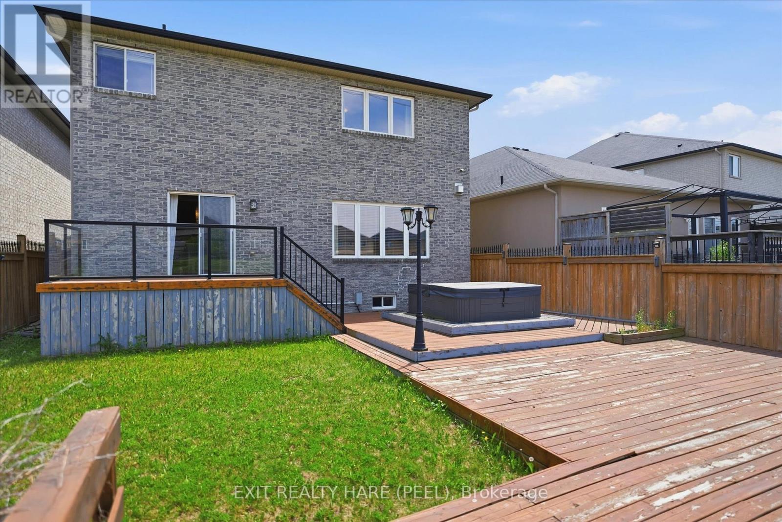 174 IRWIN AVENUE - 44