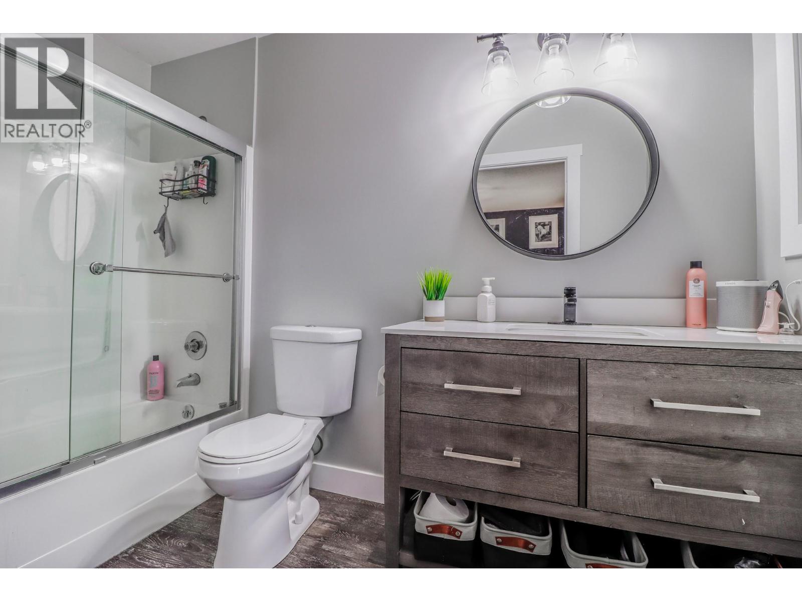 1816 MT CONNELL Crescent - 20