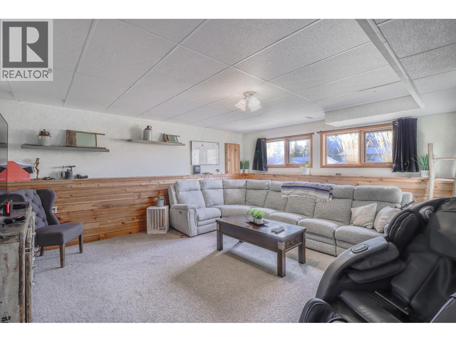 1816 MT CONNELL Crescent - Image 27