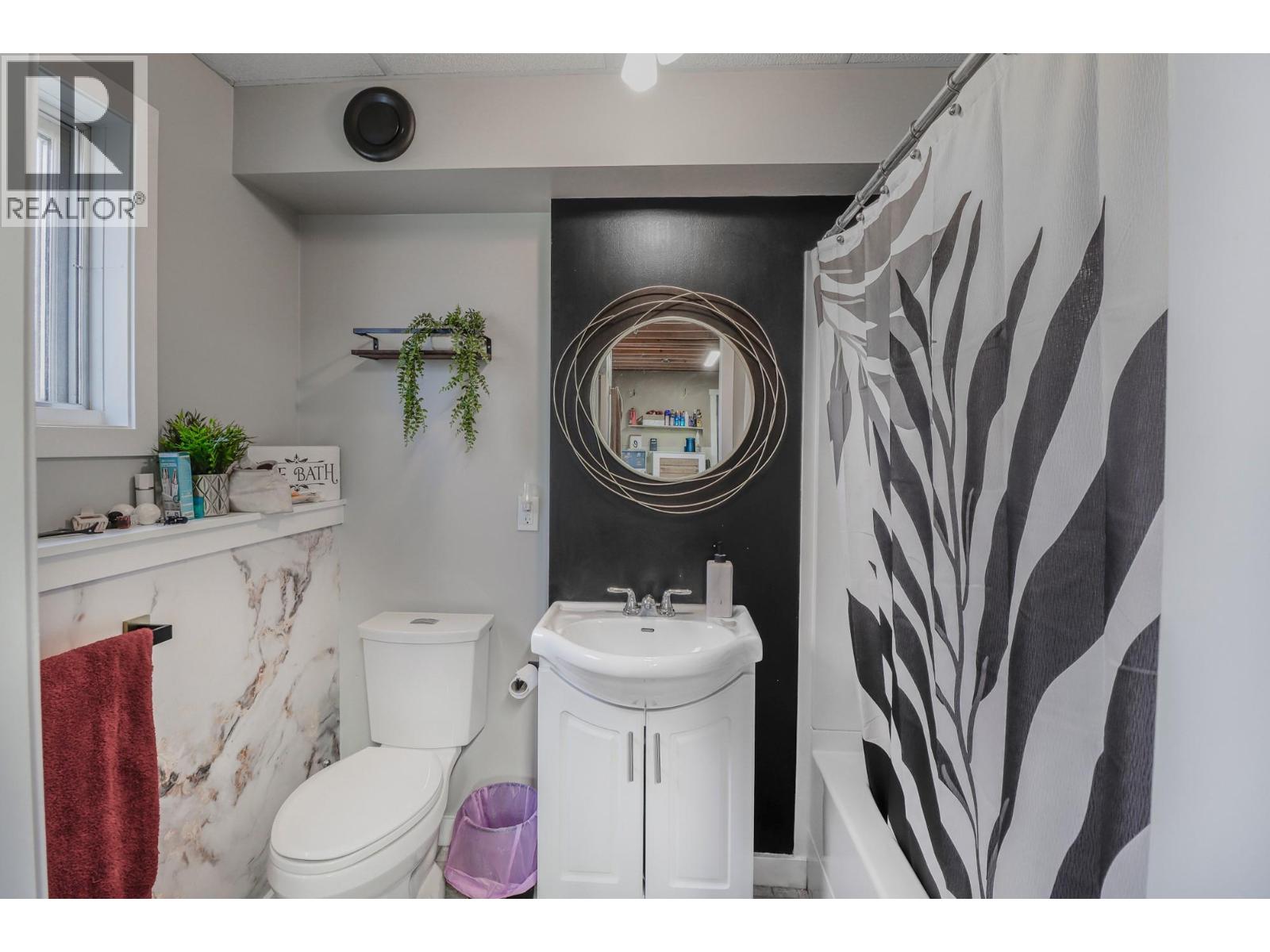 1816 MT CONNELL Crescent - Image 26