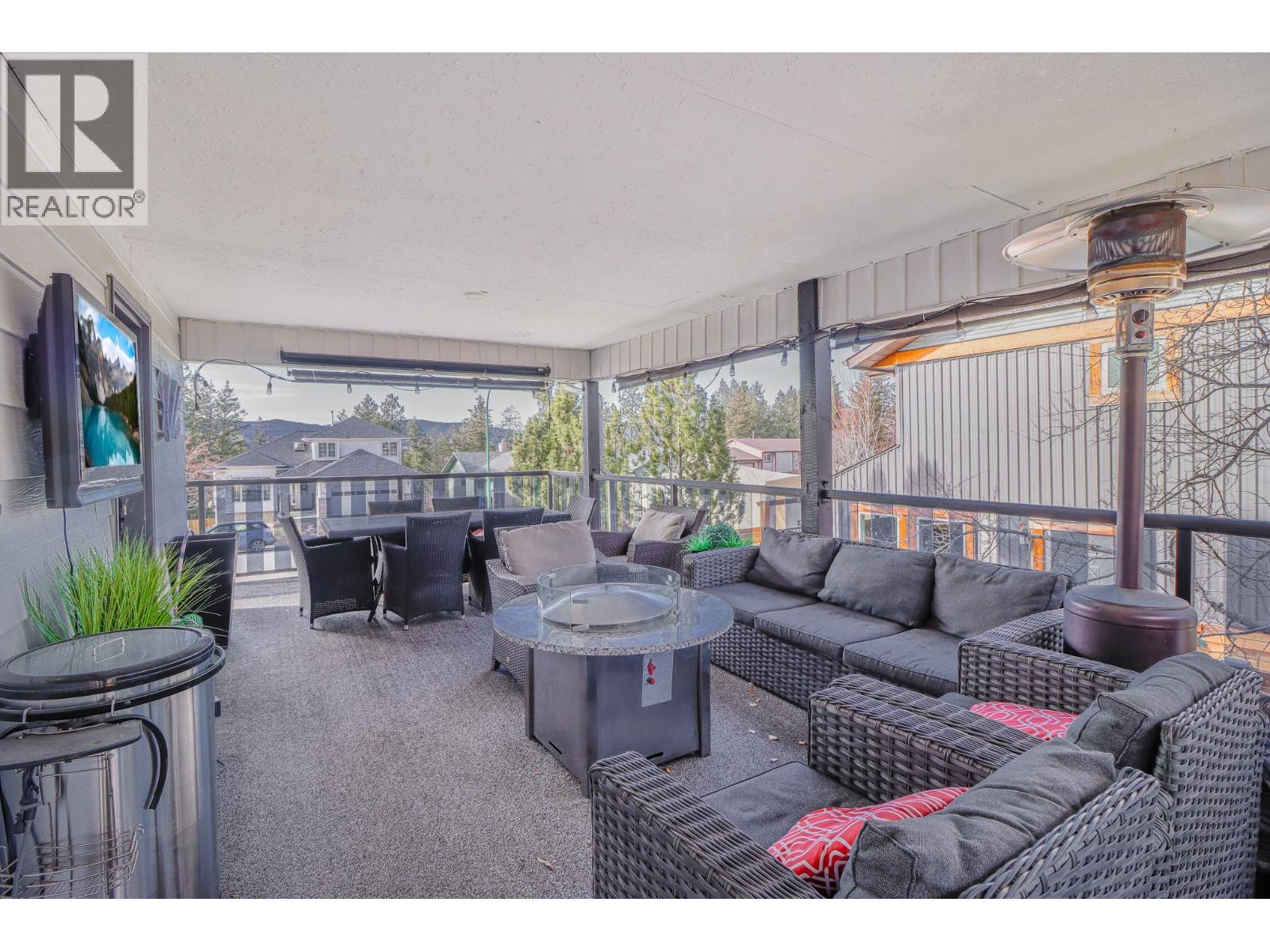 1816 MT CONNELL Crescent - Image 17