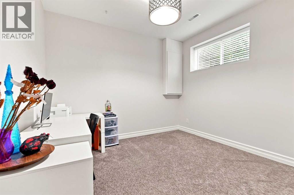 5808 43 Avenue - 29