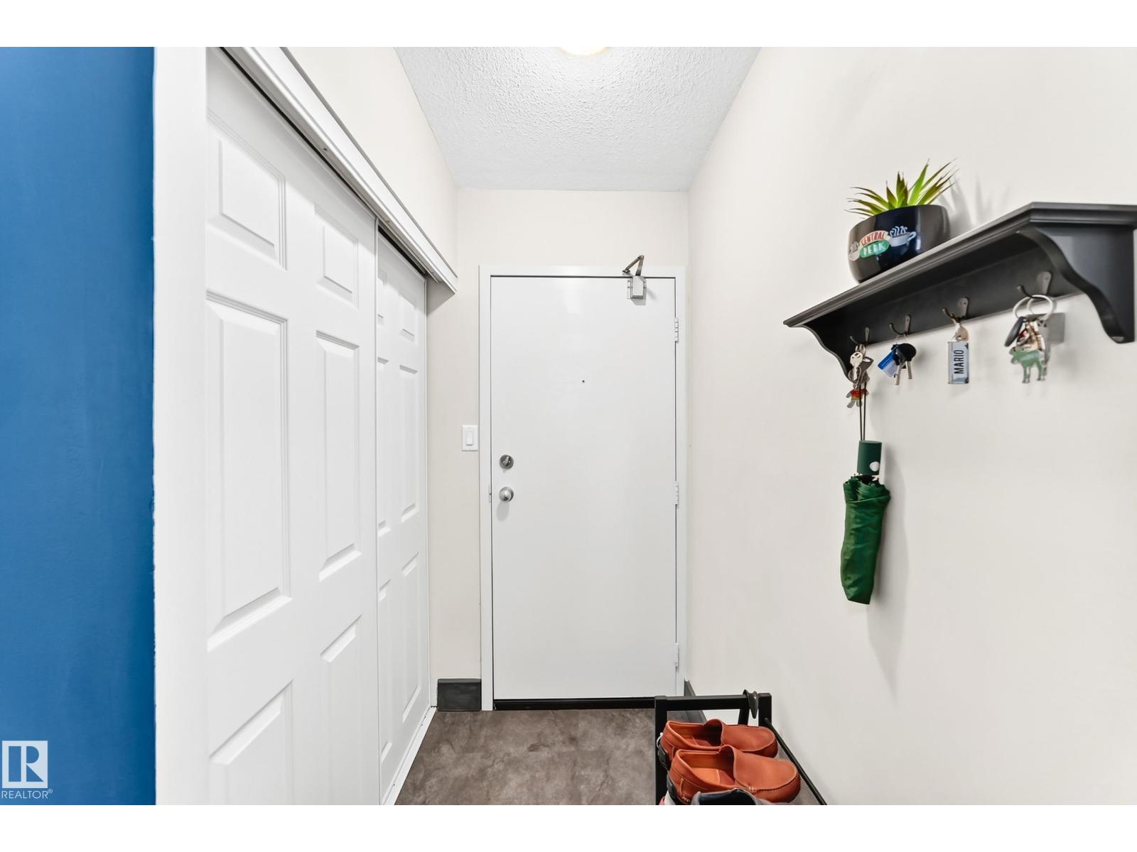 #230 10160 114 ST NW - 5