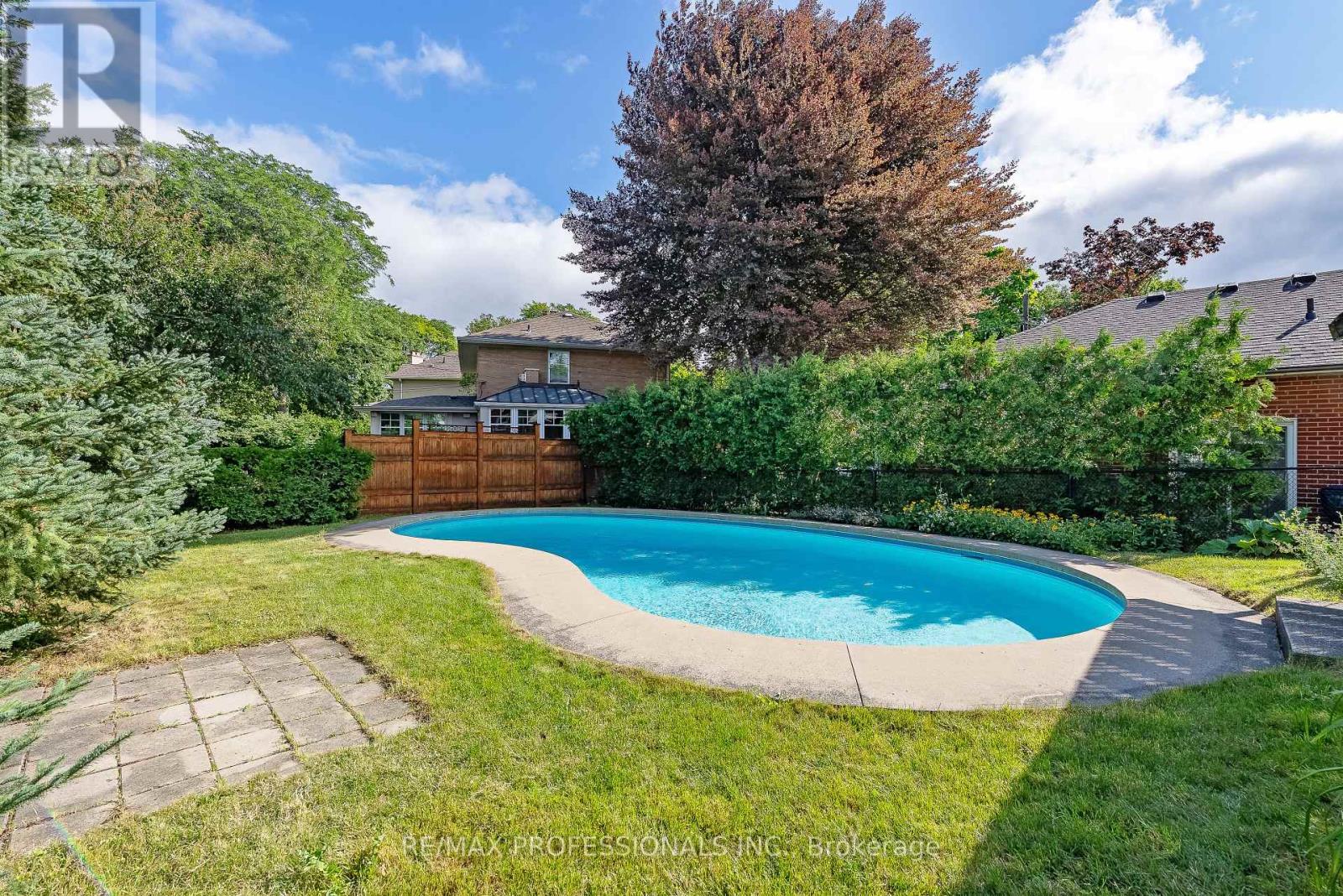 89 GLEN AGAR DRIVE - Image 39