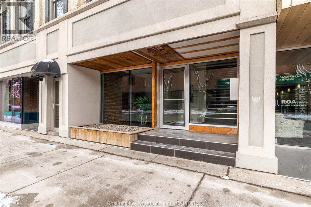 69 King STREET West Unit# 202, Chatham — photo 2